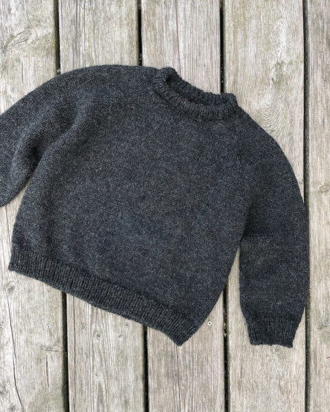 PetiteKnit, „Hanstholm Sweater Junior“, Deutsch