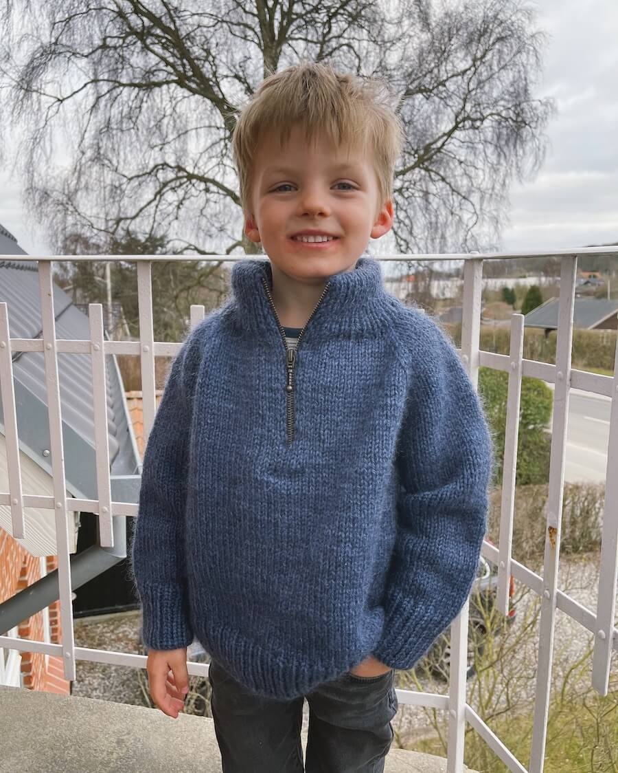 PetiteKnit, „Zipper Sweater Junior“, Deutsch