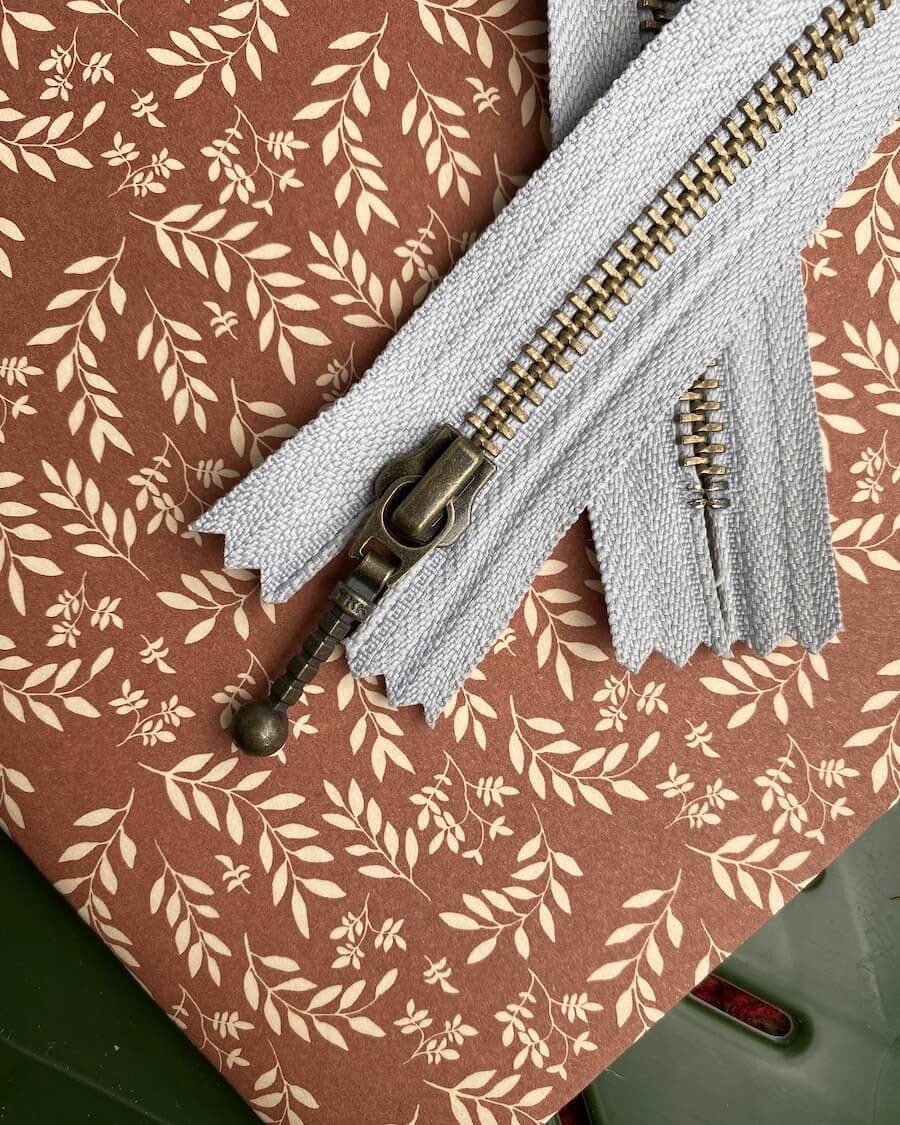 PetiteKnit Zipper, 35 cm, Pigeon Grey